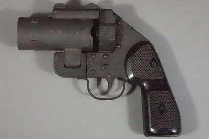 Pistolet français LXT modèle F1. PS 40mm....