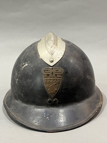France. Coque de casque mod 36, pour la police...