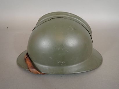 Casque Adrian modèle 1926. Casque reconditionné...