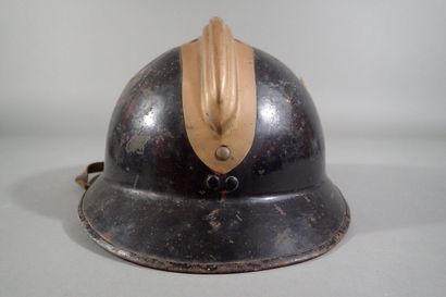 Casque Adrian modèle 26 pour la Police ou...
