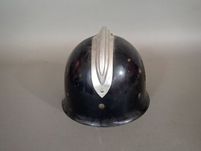 Casque modèle 1953 de la Police. Coque en...