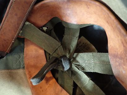 Casque de pilote Gueneau type 313, en fibre...