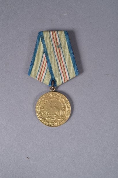 URSS. Médaille pour la défense du Caucase...