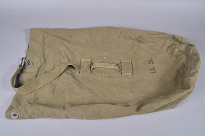 US- Sac à paquetage en toile OD-7, tamponné...