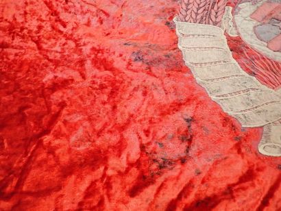 Grand drapeau soviétique en velours rouge...