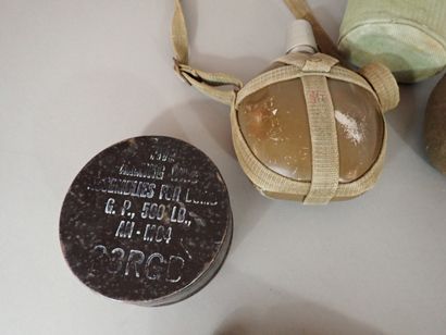 Lot d’équipements britanniques et divers:...