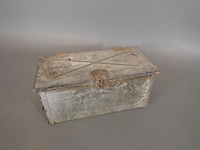 Caisse double à munitions pour MG 08 à bouton...