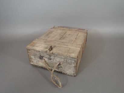 Caisse à munitions allemande en bois, pour...