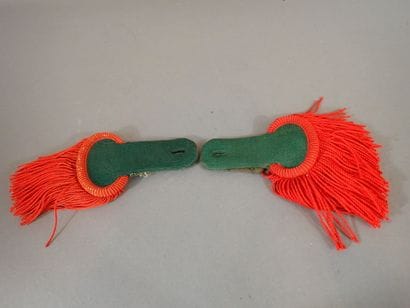 Paire d’épaulettes de la Légion Etrangèr...