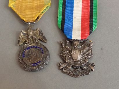 Trois décorations: Médaille Militaire Second...