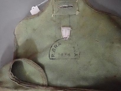 Lot d’équipement français: bidons Mle 51,...