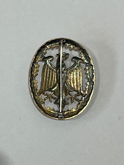 Insigne de poitrine allemand à décor d'un...