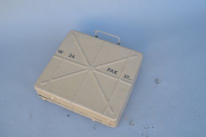 Valise de transport pour obus de Pak 37....