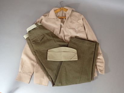 Pantalon en serge de laine brune, type US...