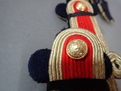 6 paires d’épaulettes de sous-officier de...