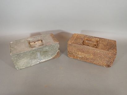 Deux caisses doubles à munitions pour MG...