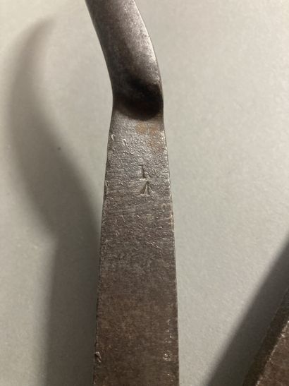 Pince à barbelé articulée britannique, fabrication...