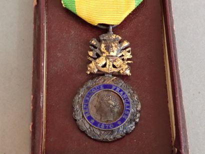 Trois décorations: Médaille Militaire Second...