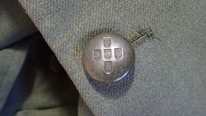Lot composé d'un blouson portugais en drap...