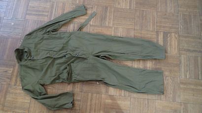 Lot composé d'un blouson portugais en drap...