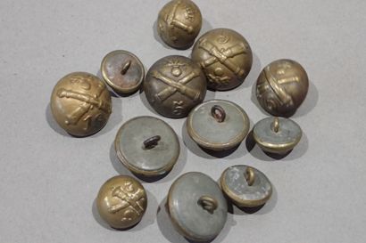 Second empire : Ensemble de 12 boutons 1845-1873,...