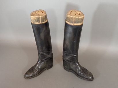 Paire de bottes de cavalerie en cuir noir...