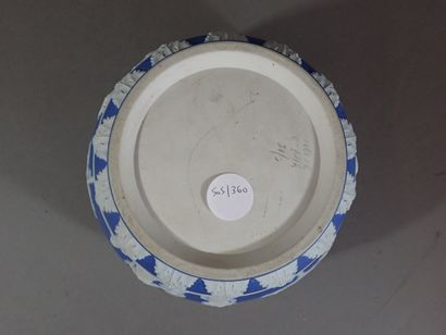 WEDGWOOD. Cache-pot en biscuit dit jasperware,...