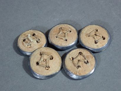 Ensemble de 5 petits boutons de la Garde...