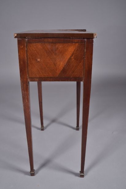 Rare coiffeuse de dame en marqueterie de...