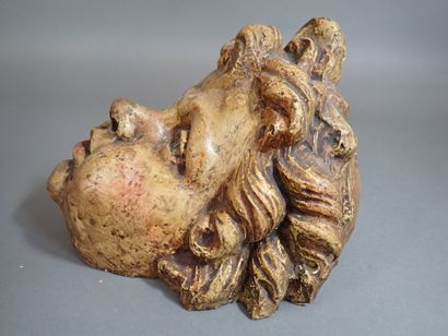 Reproduction en plâtre patiné d'une tête...