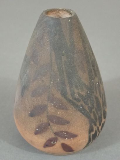 CIBOURE, Vase ovoïde en grès à décor émaillé...