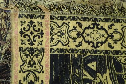 Dessus de table oriental à décor d'une scène...