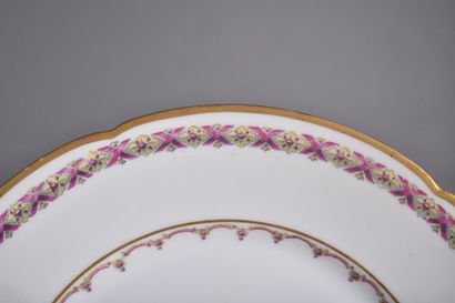 Très importante partie de service de table...