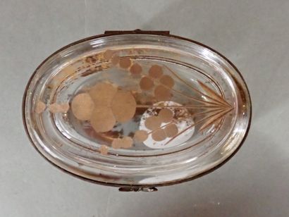 BACCARAT dans le goût de, Lot de deux coupes...