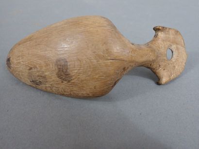[Art populaire] Cuillère en bois sculpté,...