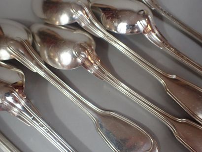 Partie de ménagère en métal argenté, modèle...
