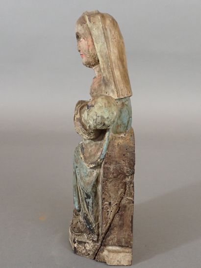 Vierge à l'Enfant en bois sculpté polychrome....