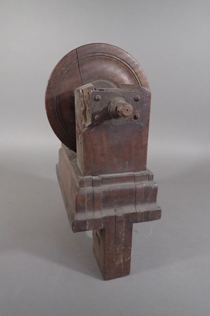 Poulie à deux réas et son support en bois...
