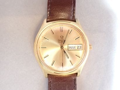***OMEGA, Montre bracelet d’homme en métal...