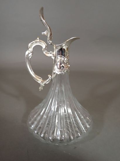Carafe en verre et métal argenté de style...