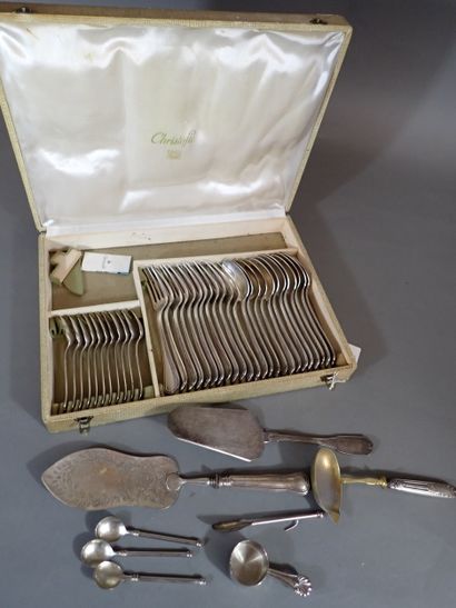 CHRISTOFLE, Partie de Ménagère en métal argenté...