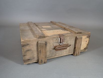 Caisse en bois RKO Radio-Films SA. Dim totales...
