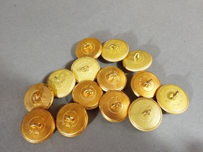 Ensemble de 14 boutons au chiffre du Prince...