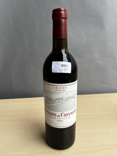 1 bouteille Domaine de Chevalier 1983 Graves,...