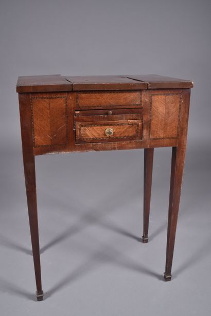 Rare coiffeuse de dame en marqueterie de...