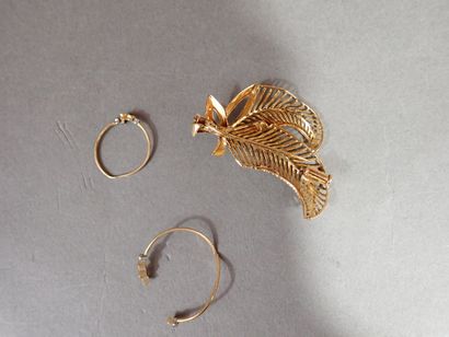 Lot de bijoux en or jaune comprenant une...