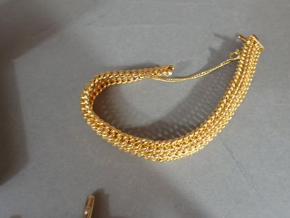 ***Fort ensemble de bijoux fantaisie dont...