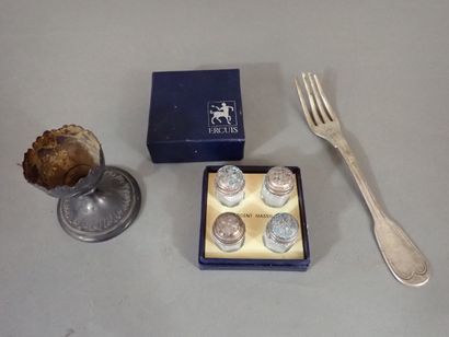 Cocotier en argent de style Rocaille. Hauteur...
