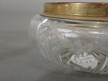 BACCARAT dans le goût de, Lot de deux coupes...