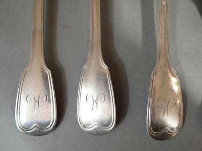 Lot de couverts en argent, modèle filet et...